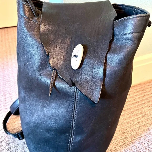 Black Leather backpack, handcrafted. Soft leather sturdy adjustable strap. - Picture 3 of 16